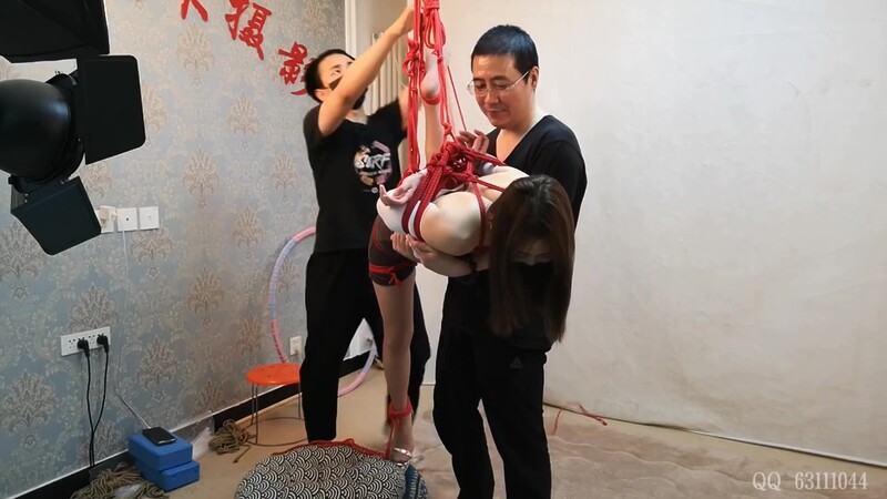 Chinese Bondage – Red Rope Suspension