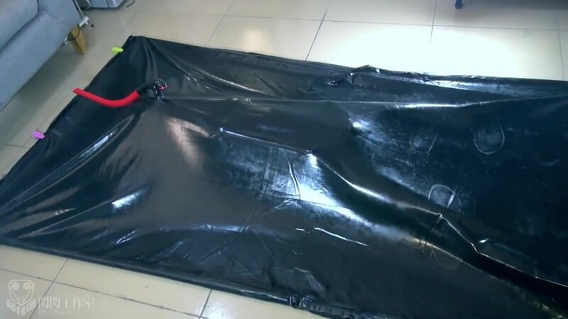 Asian Girl Latex Vacbed Breathplay